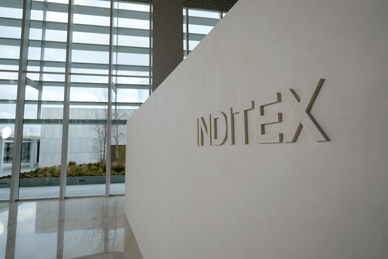 HSBC tăng mục tiêu giá cổ phiếu Inditex lên 51 EUR nhờ tăng trưởng thu nhập